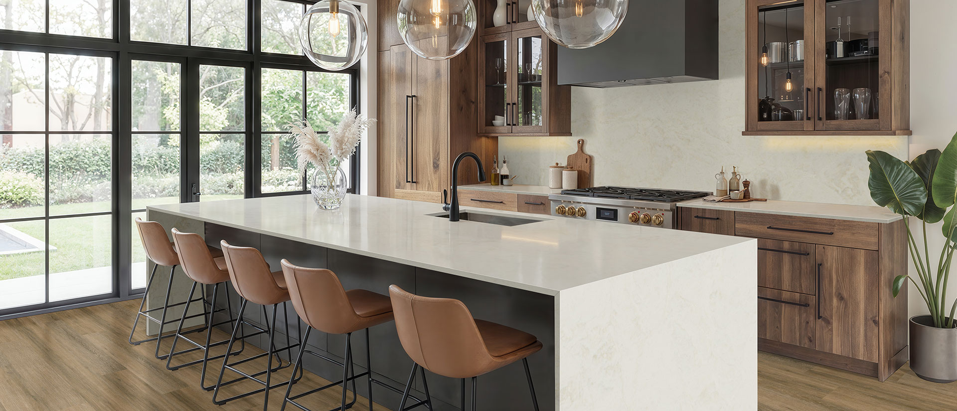 q-premium-natural-quartz-countertops-serataj-kitchen-1709.jpg