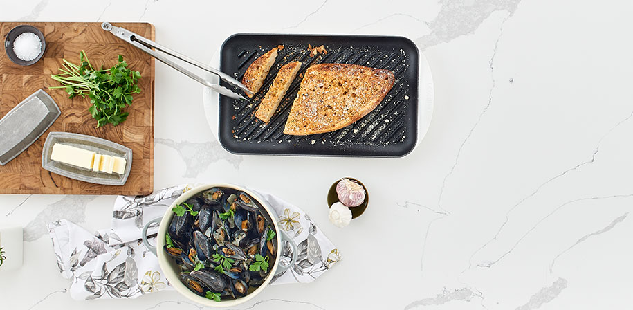 Calacatta Leon Marble Looking Quartz