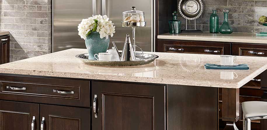 Kitchen Room Scene | Countertop Quartz Chakra Beige Quartz