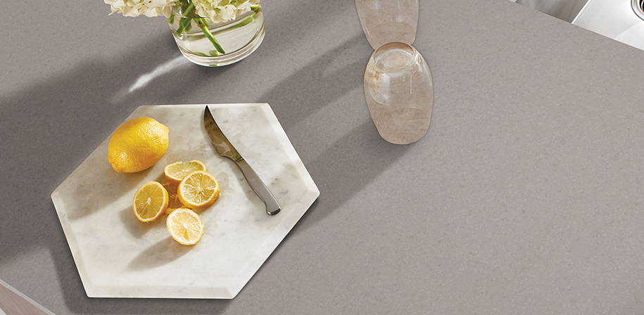 Concerto Grey Quartz Vignette