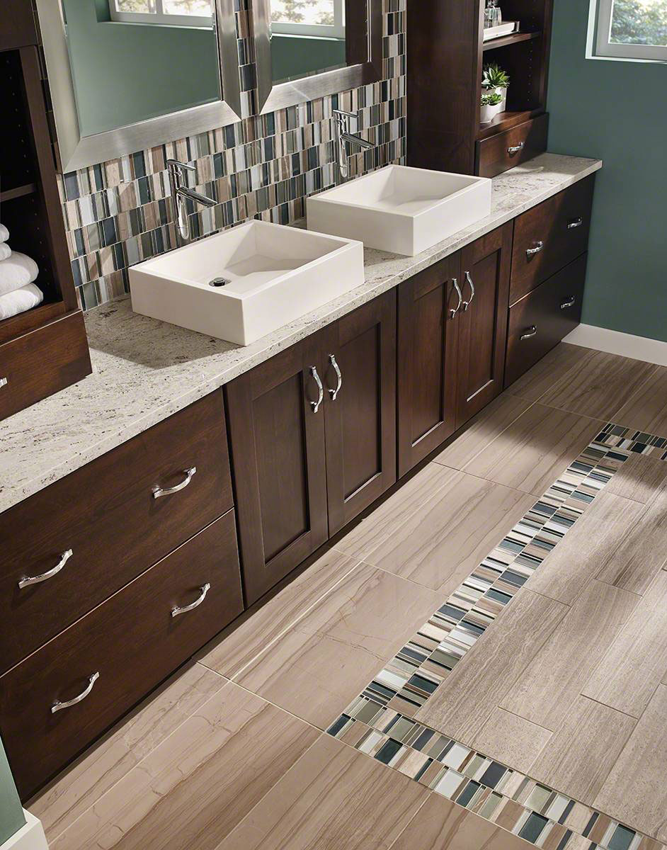 Athens Grey Marble and Gray Oak Marble and Paradise Bay Blend Pattern 8mm and Alaska White Granite Room Scene
