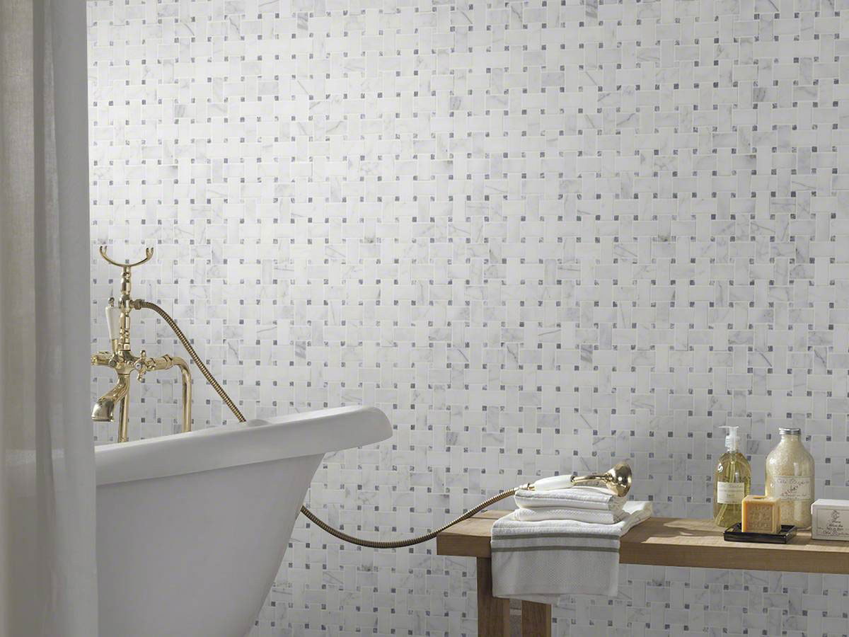 Calacatta Cressa Basketweave Tile wall in bathroom