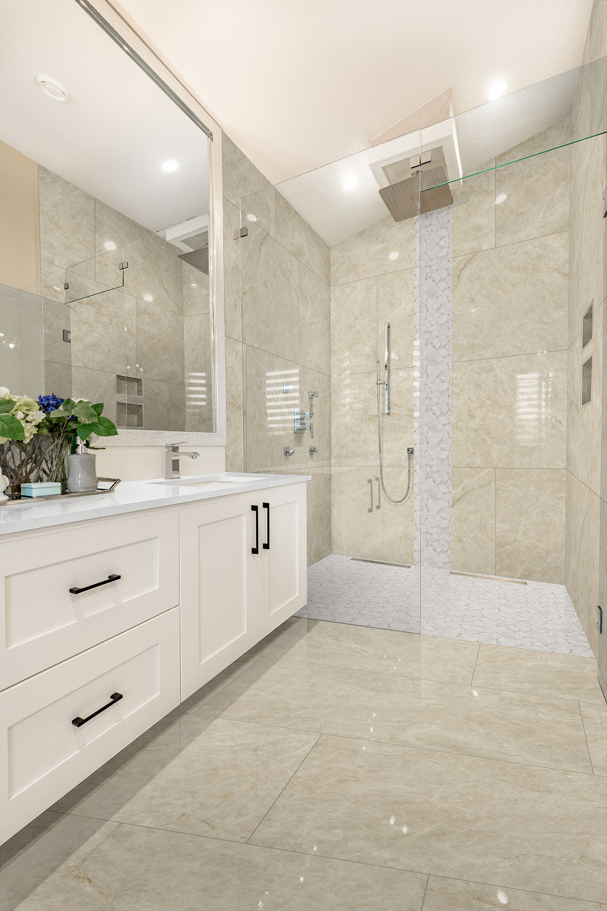 Elegante Pinwheel Gold: Premium Geometric Mosaics