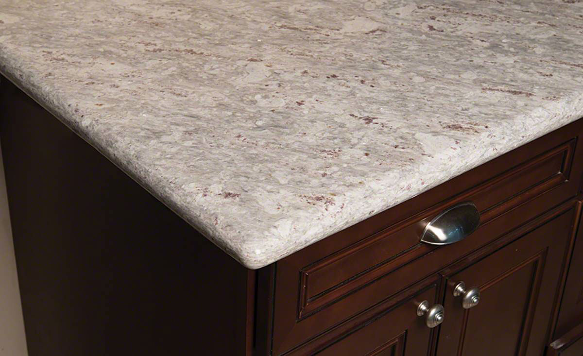  Moon White Granite Countertop in Kitchen