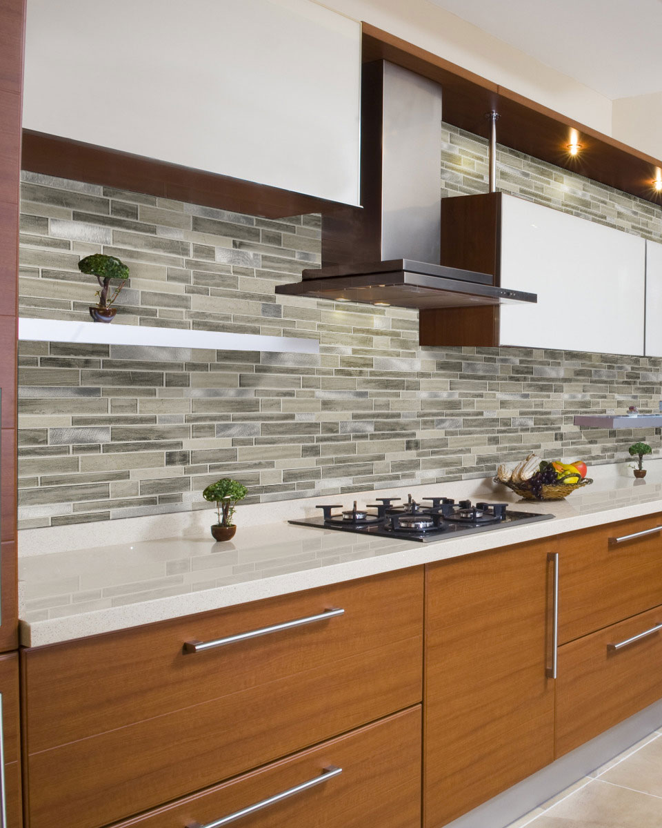 Ocotillo Blend Interlocking Glass Tile backsplash in kitchen